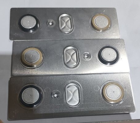 120 τόνων κατακόρυφη μηχανή ένεσης διπλού χρώματος για κάλυψη μπαταρίας νέας ενέργειας